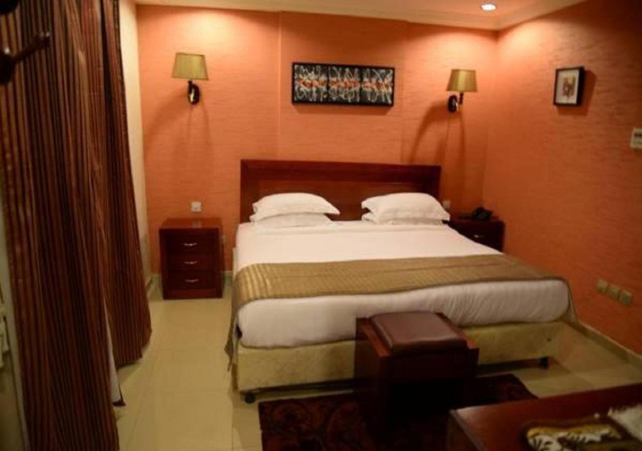 Al Fursan Hotel 吉达 外观 照片